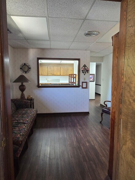 More Photos Of 340 9th Avenue Dr NE, Hickory Medical For Lease