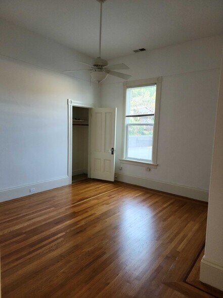 More Photos Of 11 G St, San Rafael General Retail For Sale