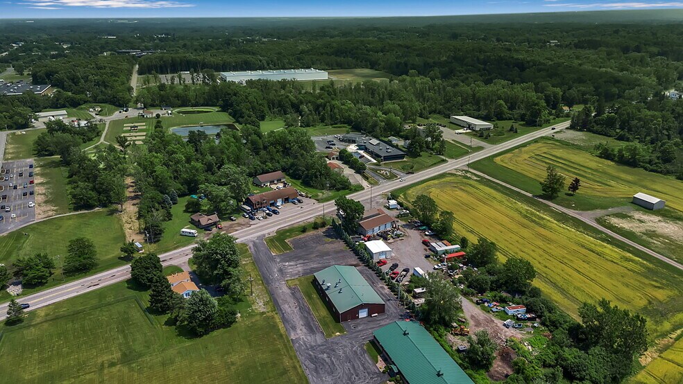 More Photos Of 7120 Seneca St, Elma Warehouse For Lease