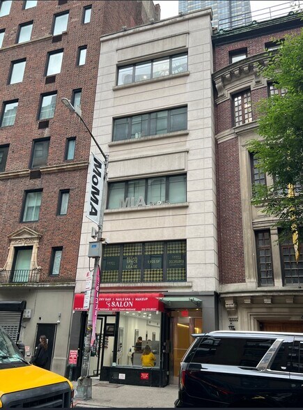 More Photos Of 44 W 55th St, New York Office For Lease