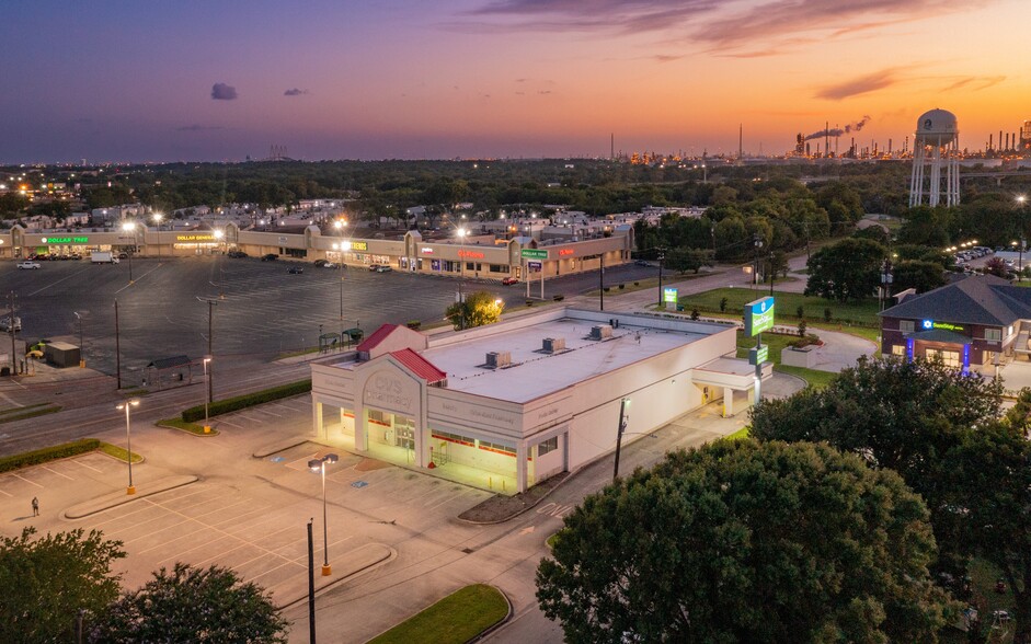 Primary Photo Of 2001 Garth Rd, Baytown Freestanding For Sale