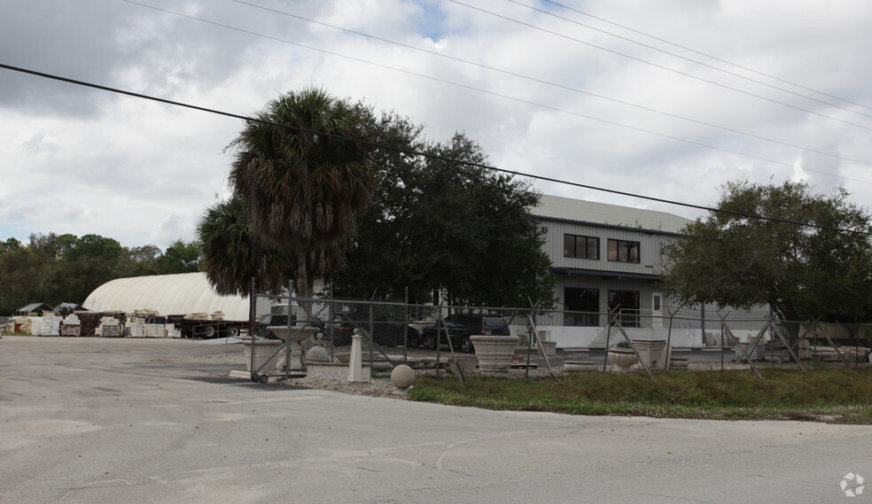 More Photos Of 16450 Old US Highway 41, Fort Myers Manufacturing For Lease