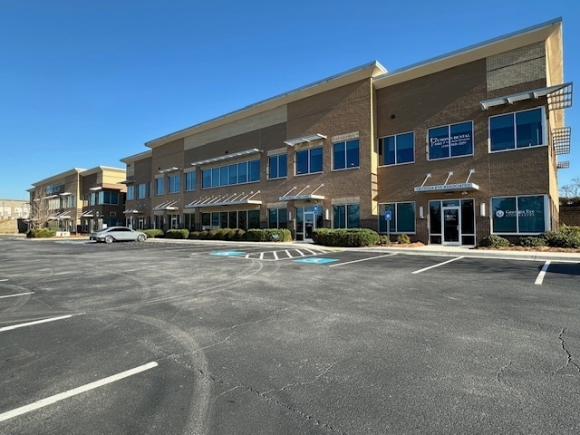 Primary Photo Of 1235 Friendship Rd, Braselton Medical For Lease