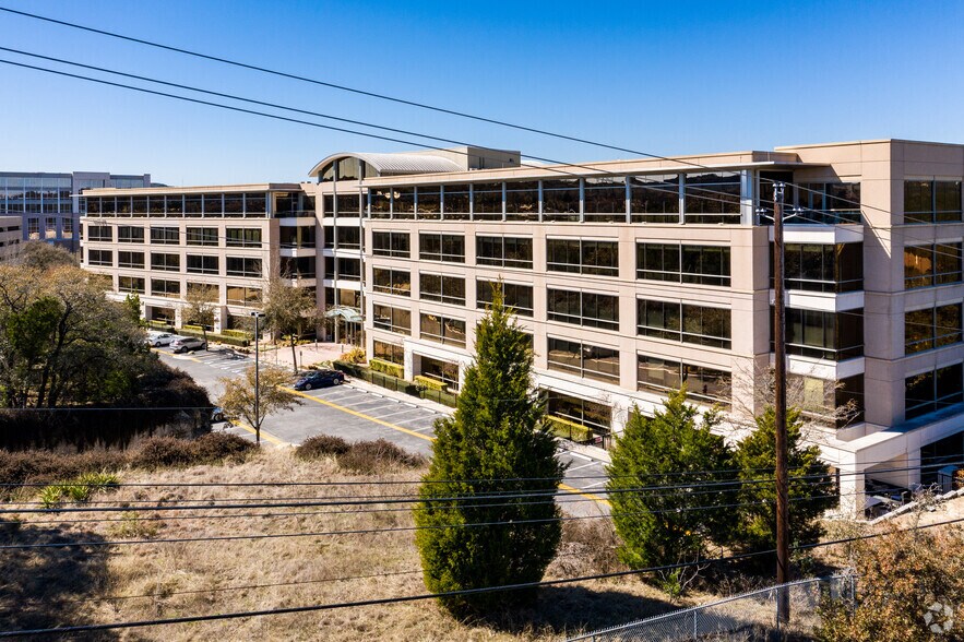 More Photos Of 3900 N Capital of Texas Hwy, Austin Office For Lease