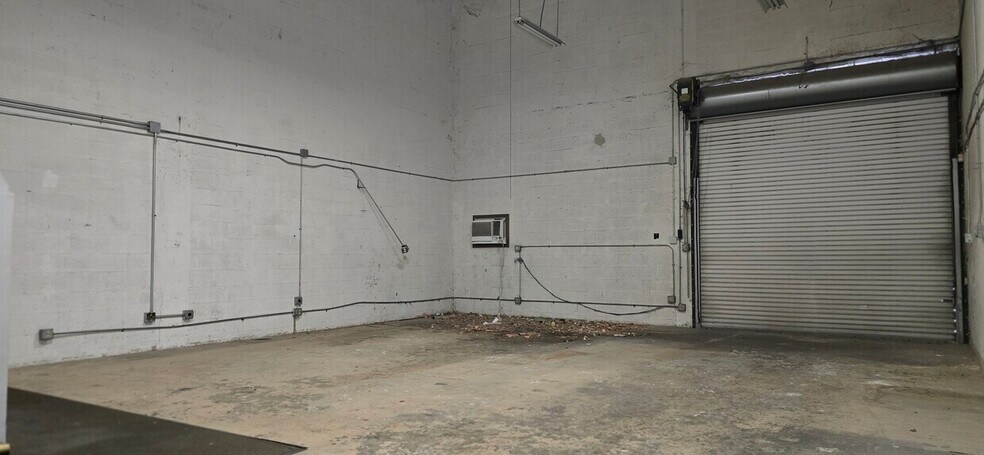 More Photos Of 3650 Coral Way, Miami Light Manufacturing For Lease