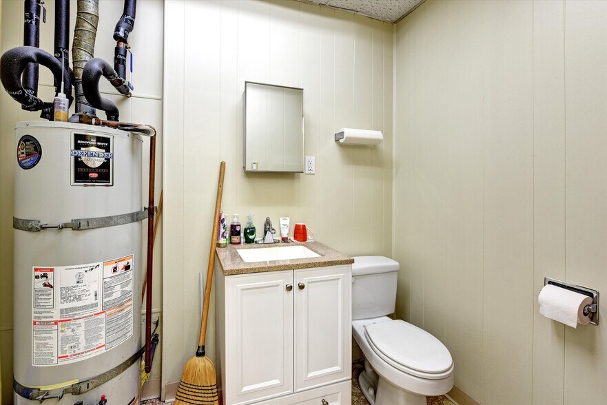 More Photos Of 12158 Firestone Blvd, Norwalk Freestanding For Sale
