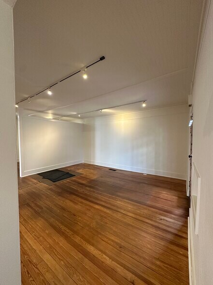 More Photos Of 3011 Poston Ave, Nashville Office For Lease