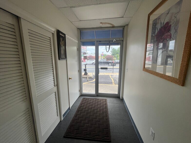More Photos Of 9105 Belair Rd, Nottingham Office For Lease