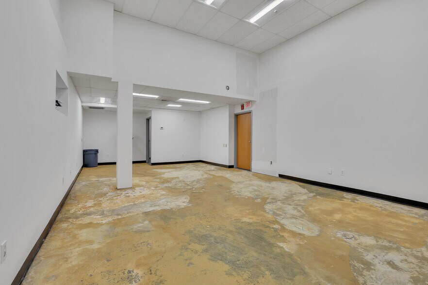 More Photos Of 67 Prospect Ave, West Hartford Medical For Sale