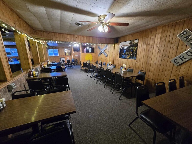 More Photos Of 44368 309th St, Mission Hill Restaurant For Sale