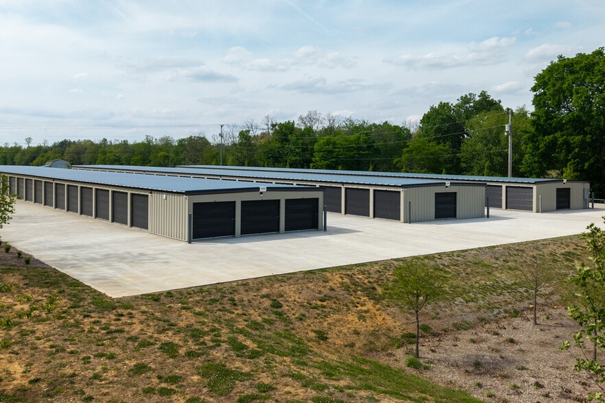 More Photos Of 4624 Highway 31 W, Cottontown Office For Sale