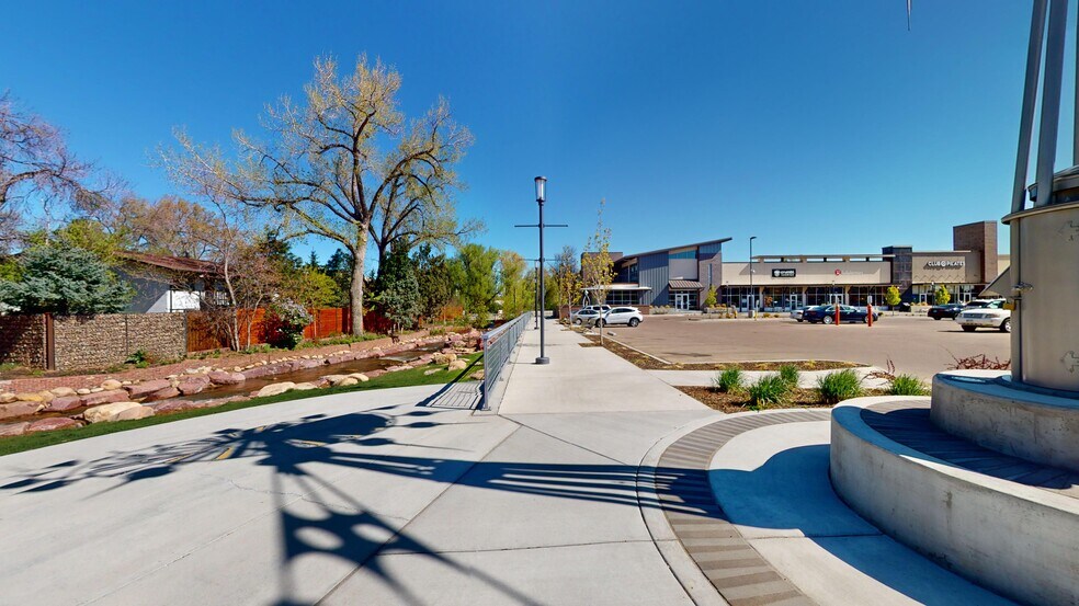 More Photos Of 100 E Cheyenne Rd, Colorado Springs Storefront For Lease