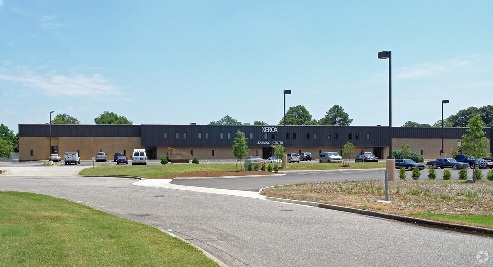 More Photos Of 4855 Brookside Ct, Norfolk Light Distribution For Lease