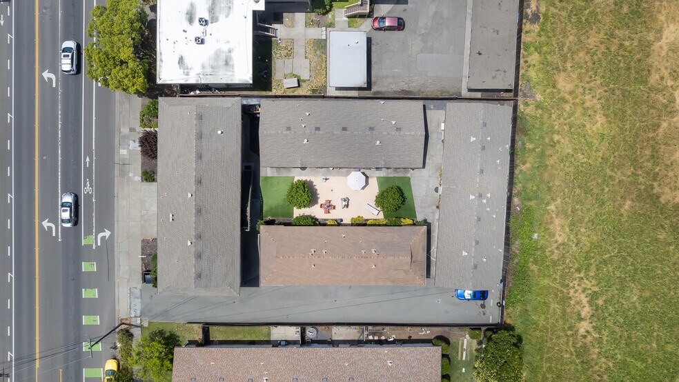 More Photos Of 4015 Hoen Ave, Santa Rosa Apartments For Sale