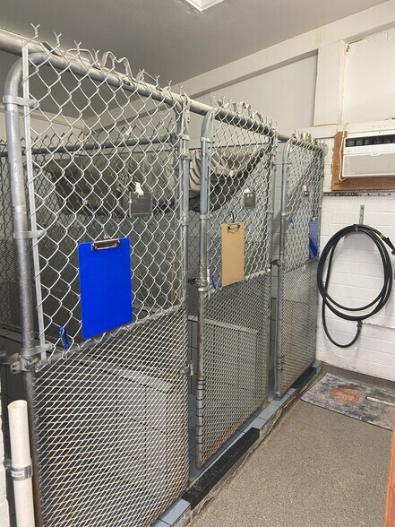 More Photos Of 420 Uluniu St, Kailua Storefront Retail Office For Lease