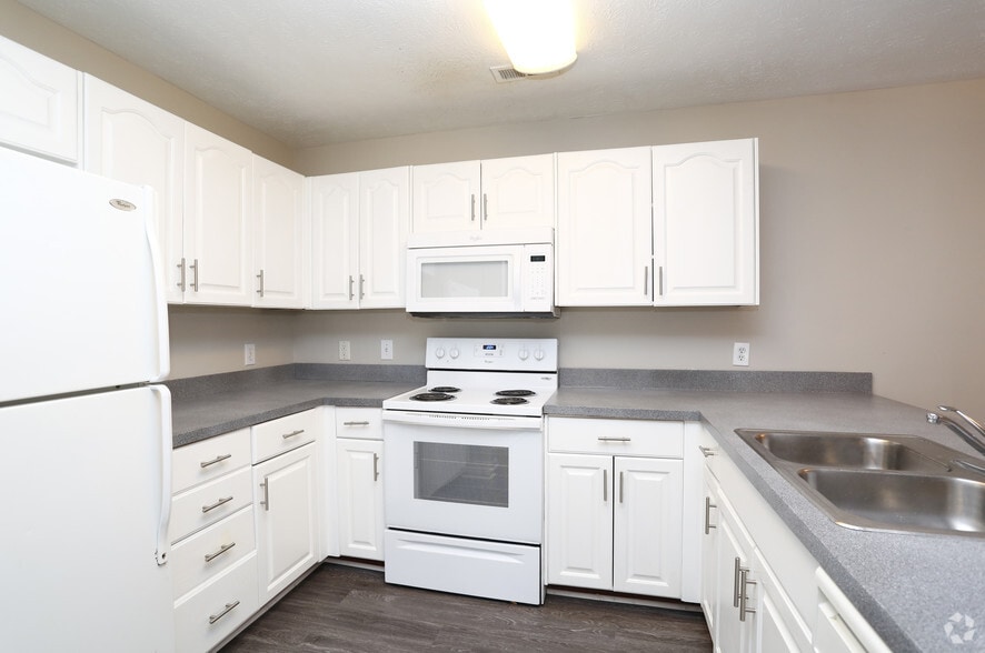 More Photos Of 3605 Sapphire Rd, Fayetteville Apartments For Sale