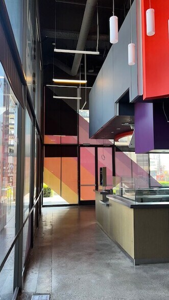 More Photos Of 6255 W Sunset Blvd, Los Angeles Office For Lease