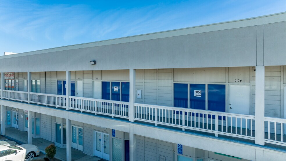 More Photos Of 3148 El Camino Real, Santa Clara Office For Lease