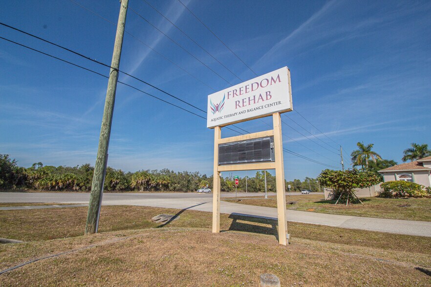 More Photos Of 17162 Toledo Blade Blvd, Port Charlotte Medical For Sale