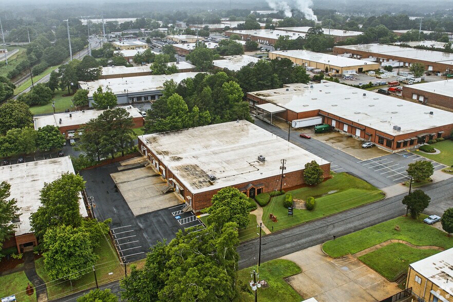 More Photos Of 1532 Stone Ridge Dr, Stone Mountain Warehouse For Lease