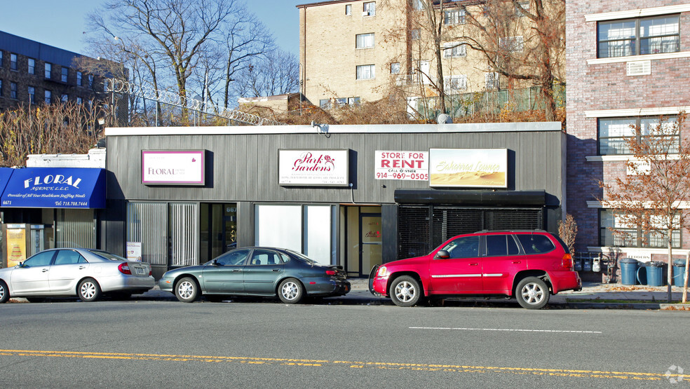 Primary Photo Of 6677 Broadway, Bronx General Retail For Sale