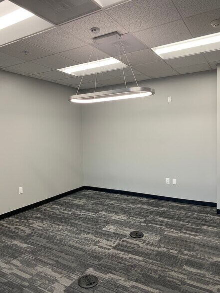 More Photos Of 2300 Camp Creek Pky, College Park Office For Lease