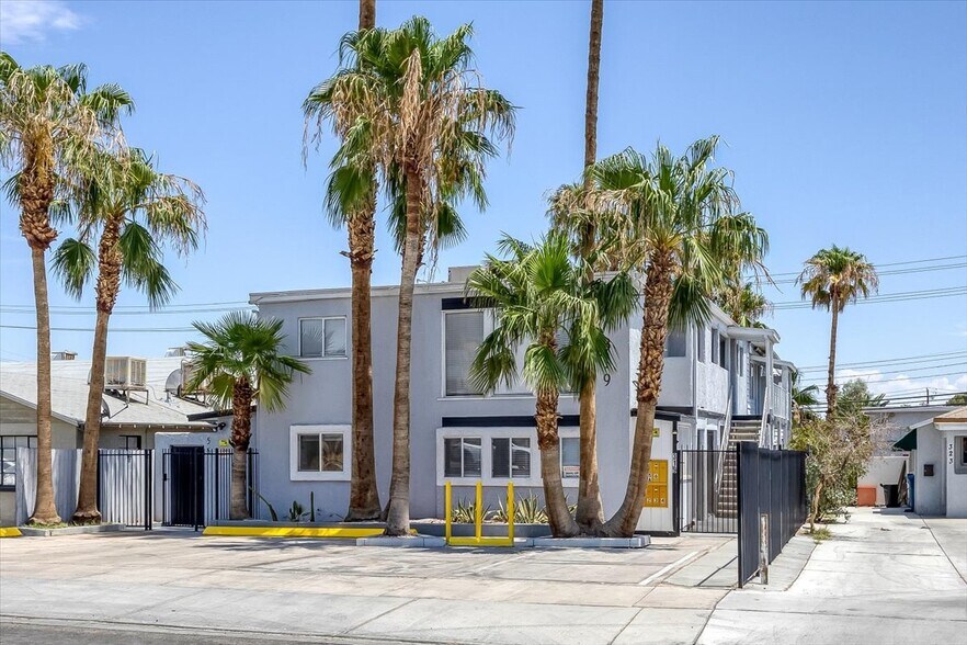 Primary Photo Of 319 S 10th St, Las Vegas Apartments For Sale
