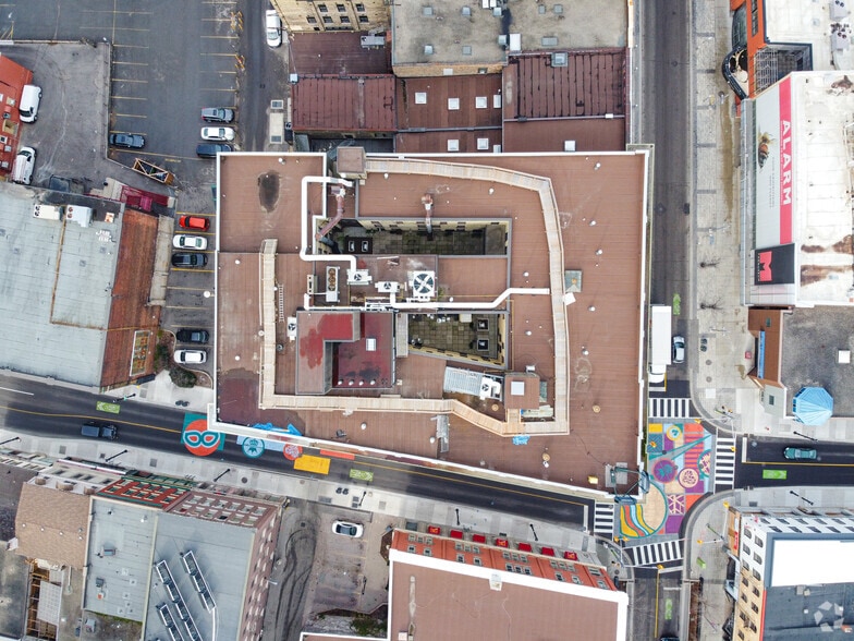 More Photos Of 1 King St W, Kitchener Hotel For Lease