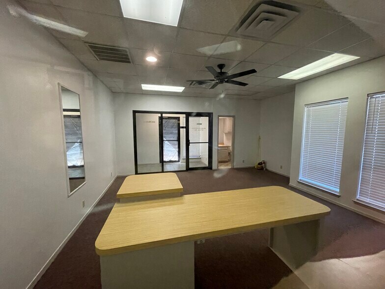 More Photos Of 905 Medical Centre Dr, Arlington Medical For Lease