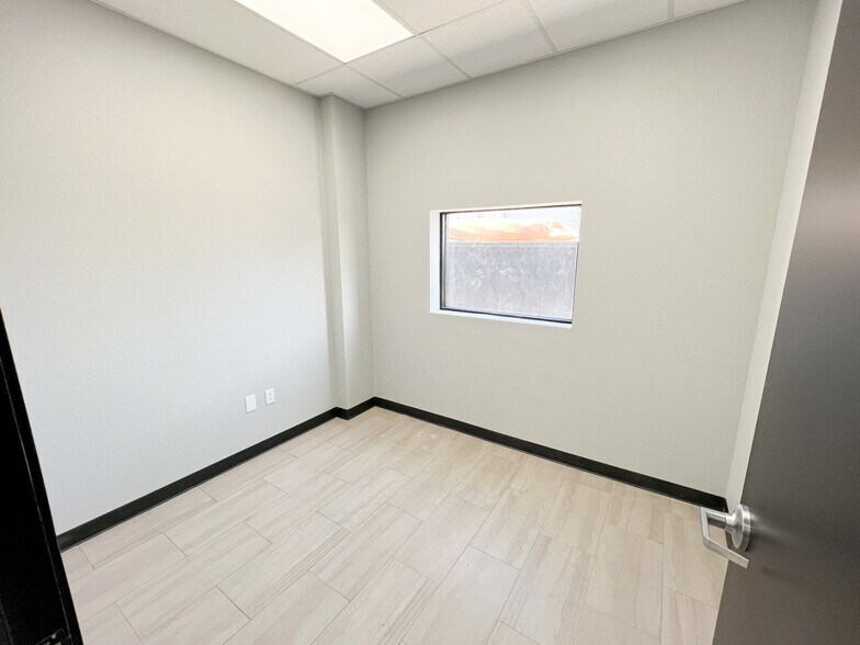 More Photos Of 1208 S Midland Dr, Midland Unknown For Lease