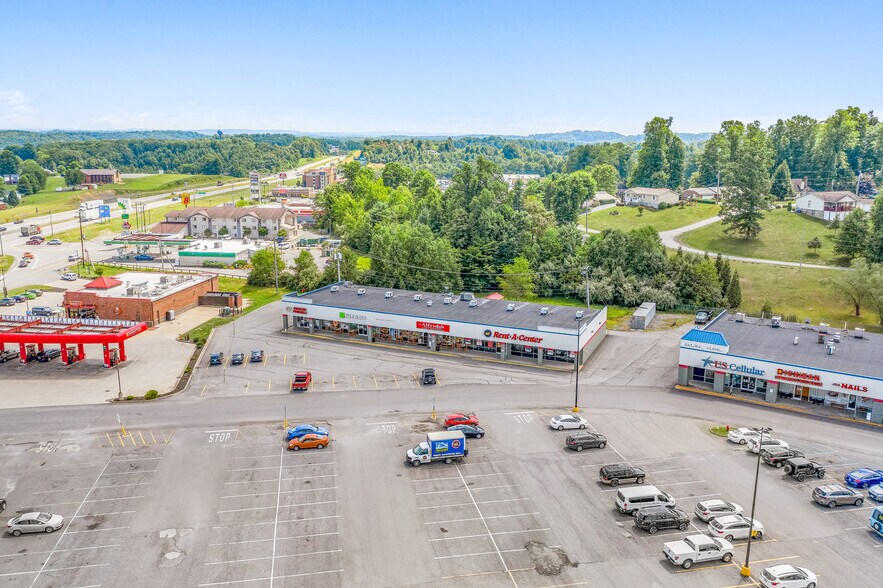 More Photos Of 1000-1032 Wal St, Summersville Unknown For Lease