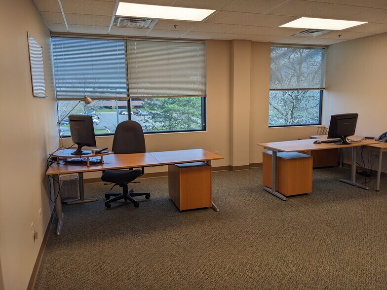 More Photos Of 1749 S Naperville Rd, Wheaton Medical For Sale