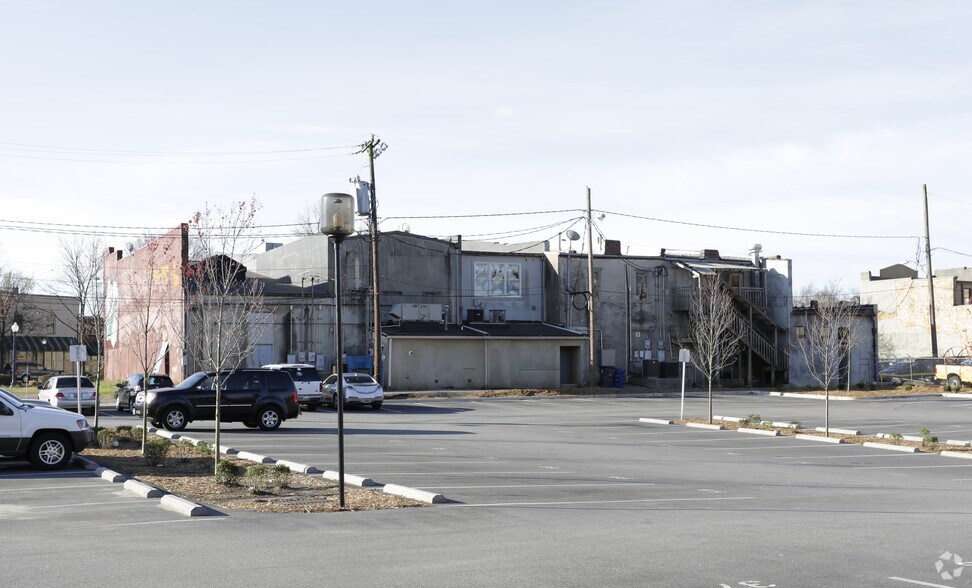 718 S Main St, Greenville, SC 29601 Retail For Lease