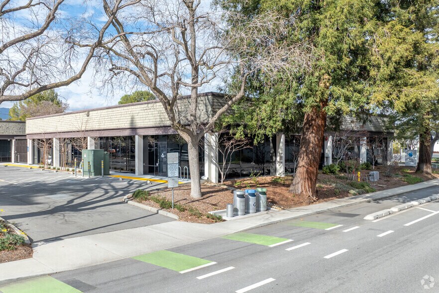 More Photos Of 10201 Bubb Rd, Cupertino Research And Development For Lease