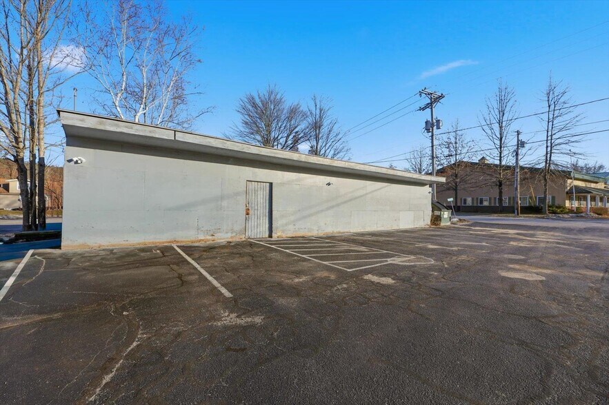 More Photos Of 540 Main St, Keene Office For Sale