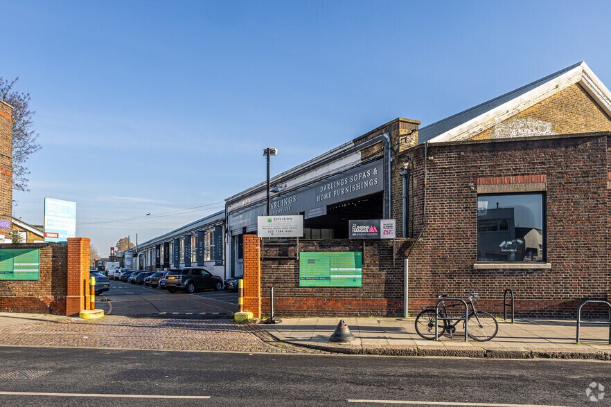 More Photos Of 33-39 Parsons Green Ln, London Warehouse For Lease