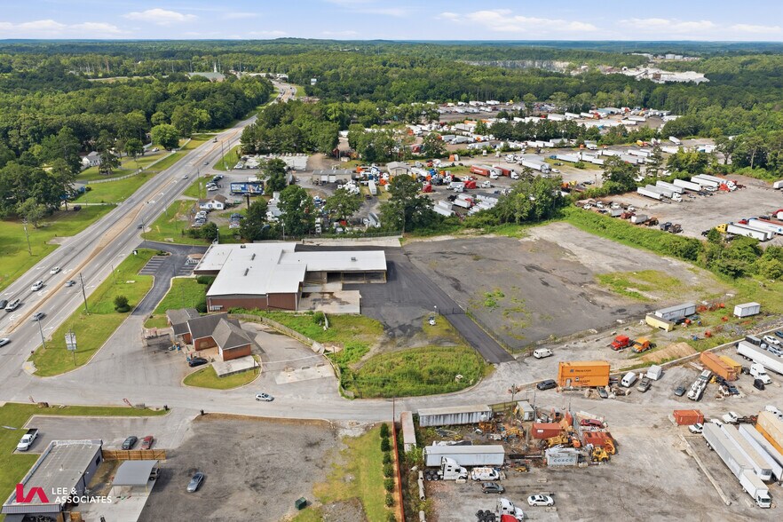 More Photos Of 1931 Rock Chapel Rd, Lithonia Warehouse For Lease