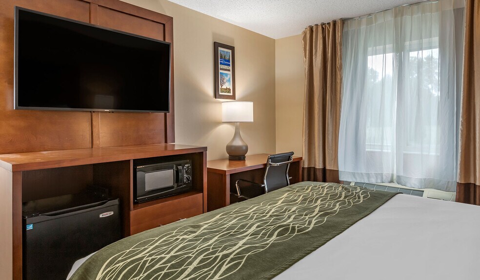 More Photos Of 9742 Woodlane Dr, Dimondale Hotel For Sale