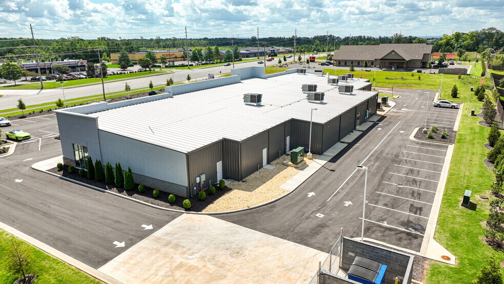 More Photos Of 10878 County Line Rd, Madison General Retail For Lease