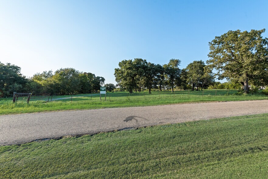 More Photos Of 749 Stacks Rd, Ennis Land For Sale