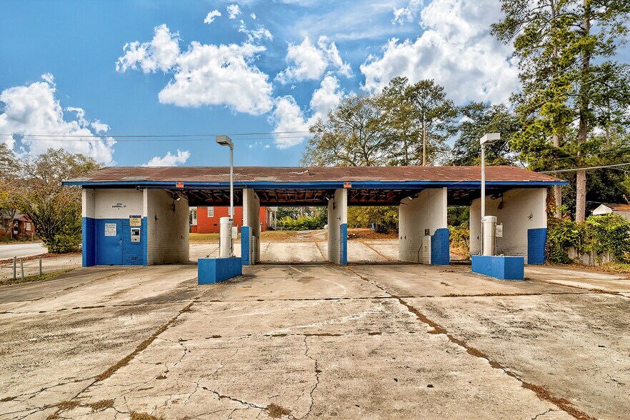 More Photos Of 2321 - 1 Marshall St, Columbia Carwash For Sale