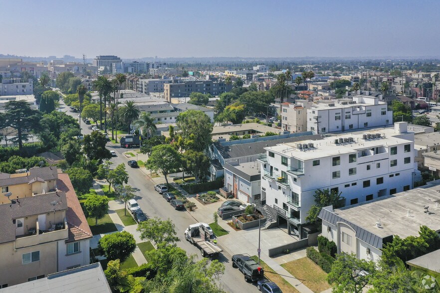 More Photos Of 3667 Mentone Ave, Los Angeles Multifamily For Sale