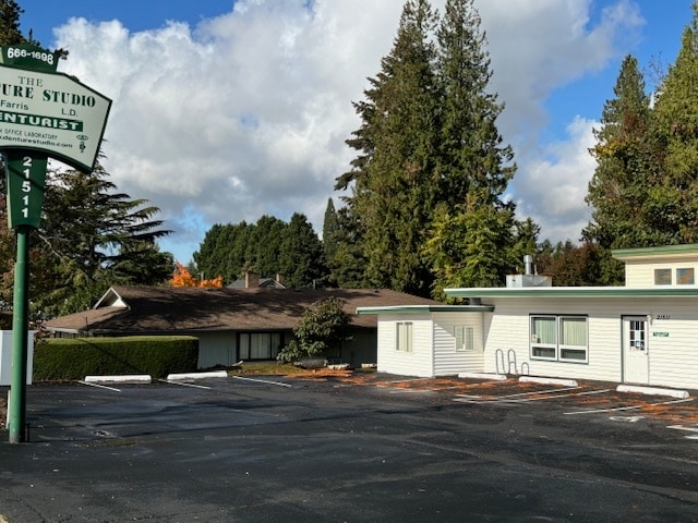 More Photos Of 21511 SE Stark St, Gresham Medical For Sale