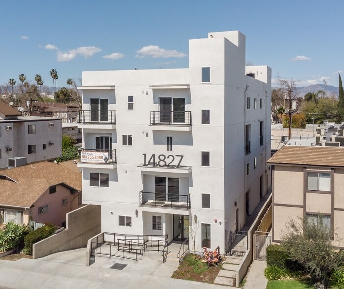 More Photos Of 14827 W Victory Blvd, Van Nuys Apartments For Sale