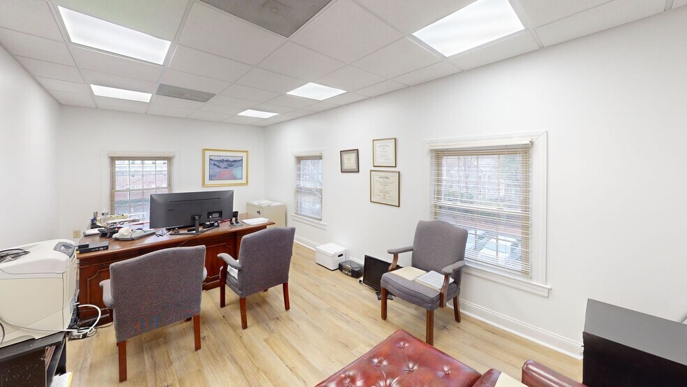 More Photos Of 105 Chestnut St, Needham Medical For Sale