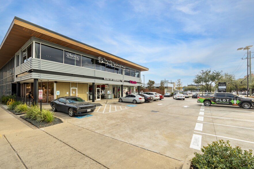 More Photos Of 2101 Smith St, Houston Storefront Retail Office For Sale