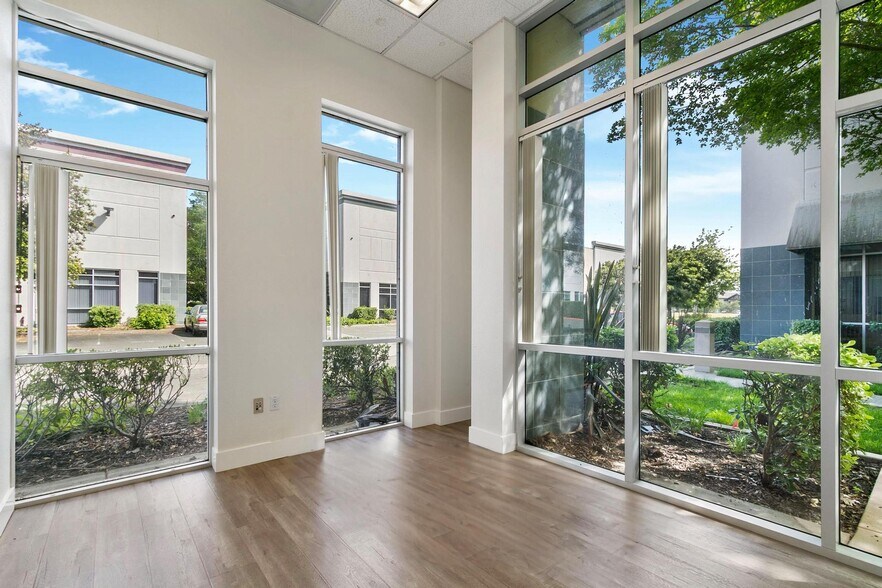 More Photos Of 4747 Mangels Blvd, Fairfield Office For Lease