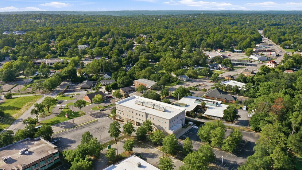More Photos Of 3010 Farrow Rd, Columbia Medical For Lease