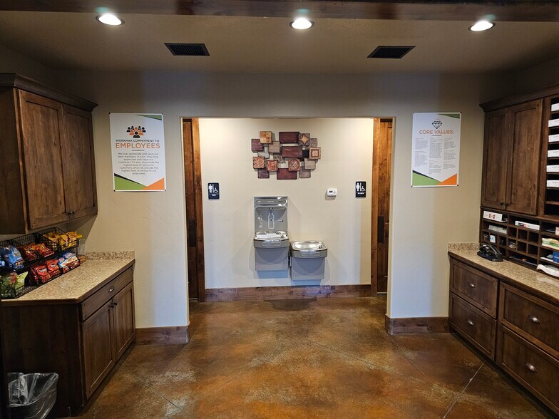 More Photos Of 58 N 1100 W, Payson Flex For Sale