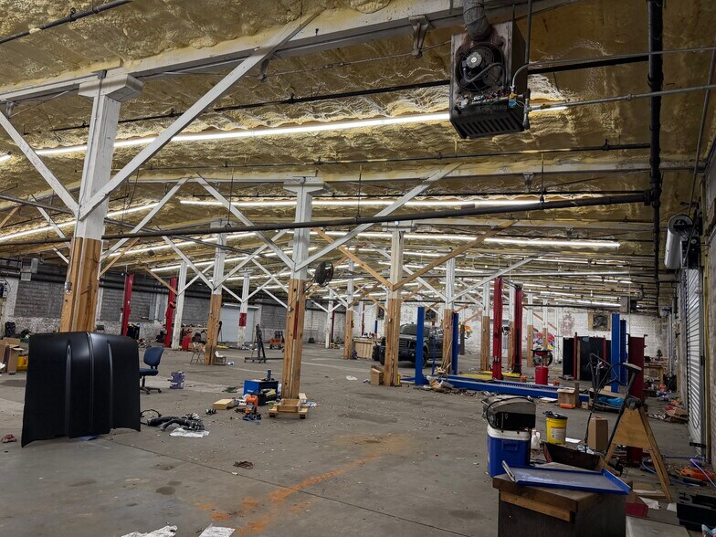 More Photos Of 615 Saint Nicholas Ave, Brewton Warehouse For Sale